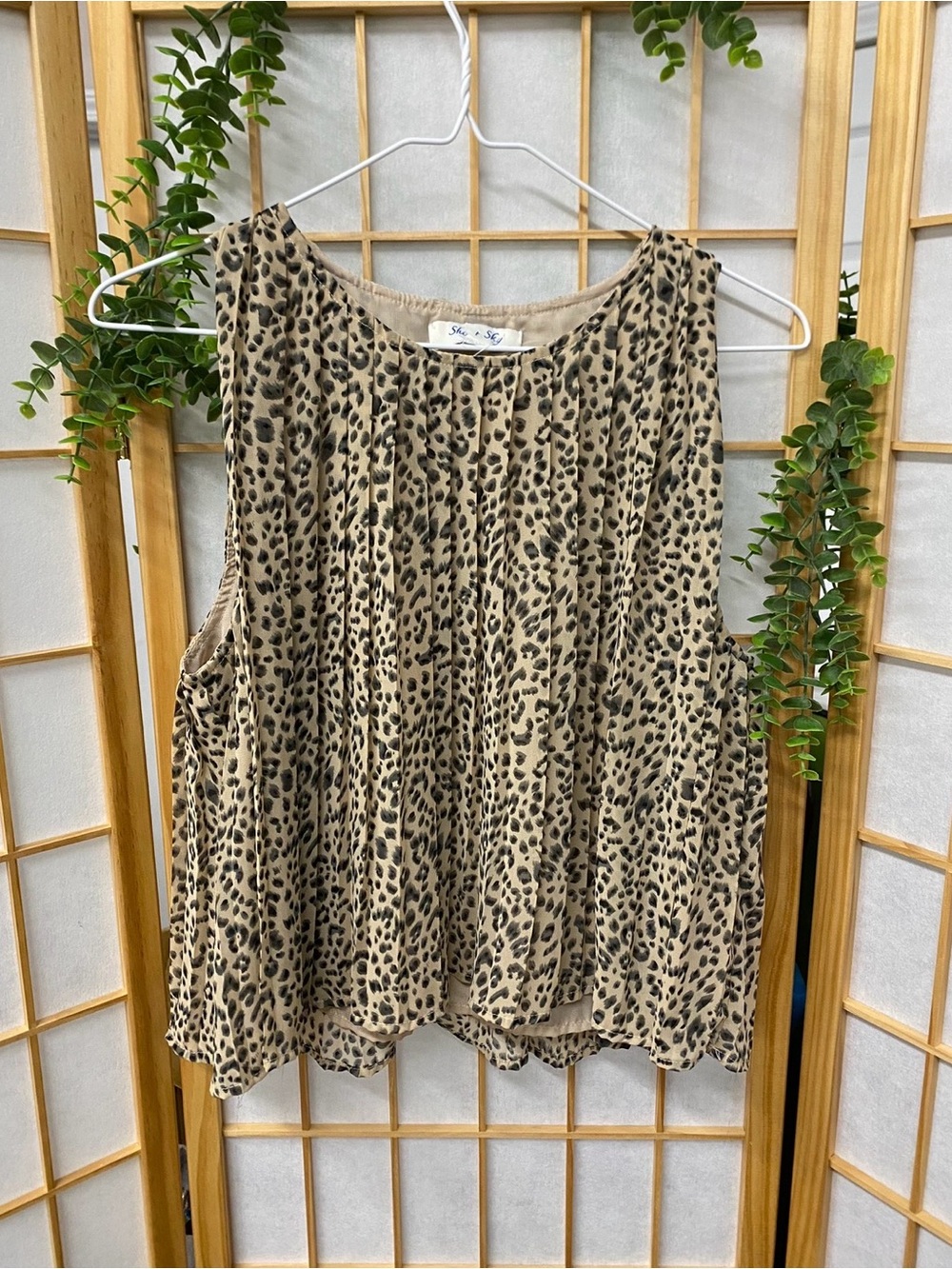 She and Sky Beige and Black Leopard Print Pleated Tank Top